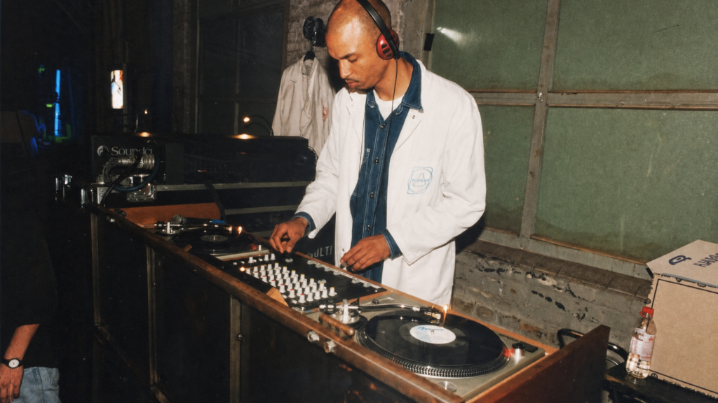 flashback to the 90s with orlando voorn