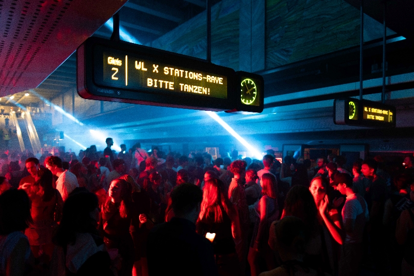 Techno-Rave in der Wiener U-Bahn geht in die dritte Runde