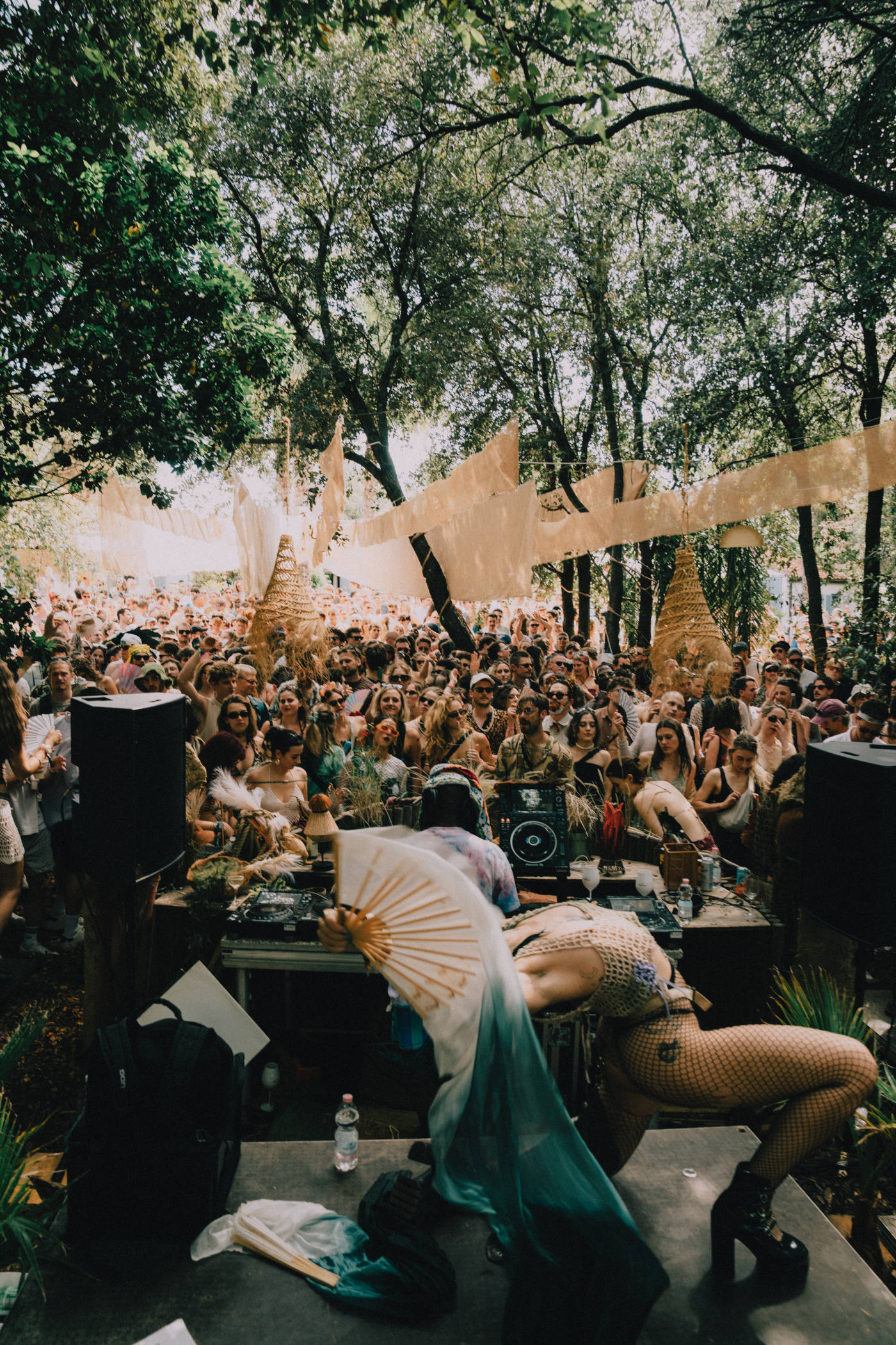 das lighthouse 2026 abschuessige extravaganza im post jugo charme